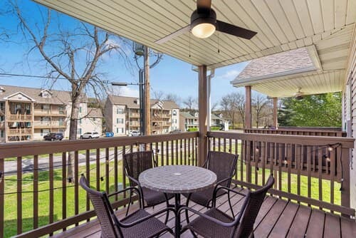 Our Landing Place - Access to Pool!