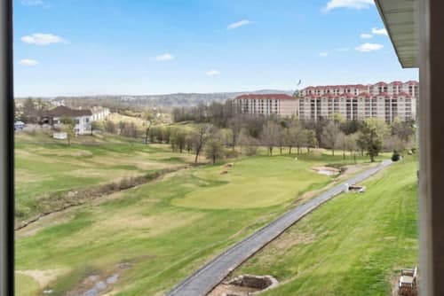 Glory Daze - Overlooking the Golf Course!