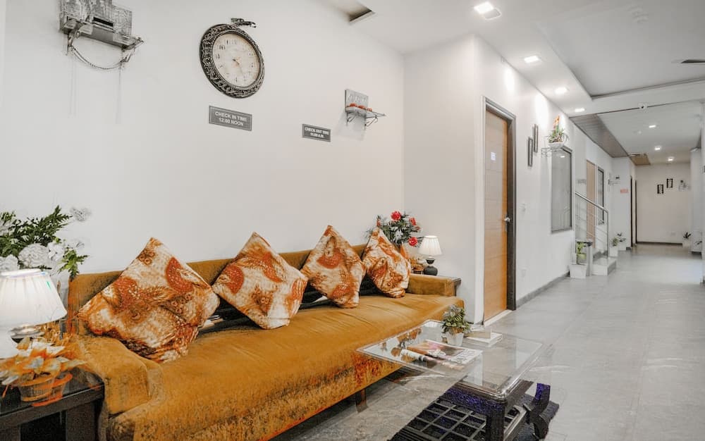 Hotel Seven