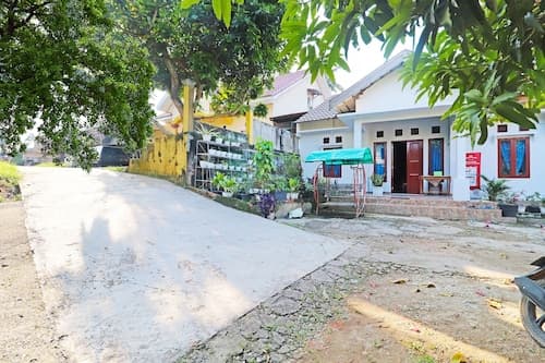 Hotel O Kanjeng Mami Homestay Syariah