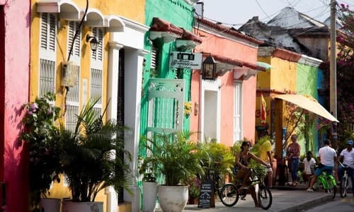 4cr-1m 4 Bedroom House In Getsemani With Air Conditioning And Wifi