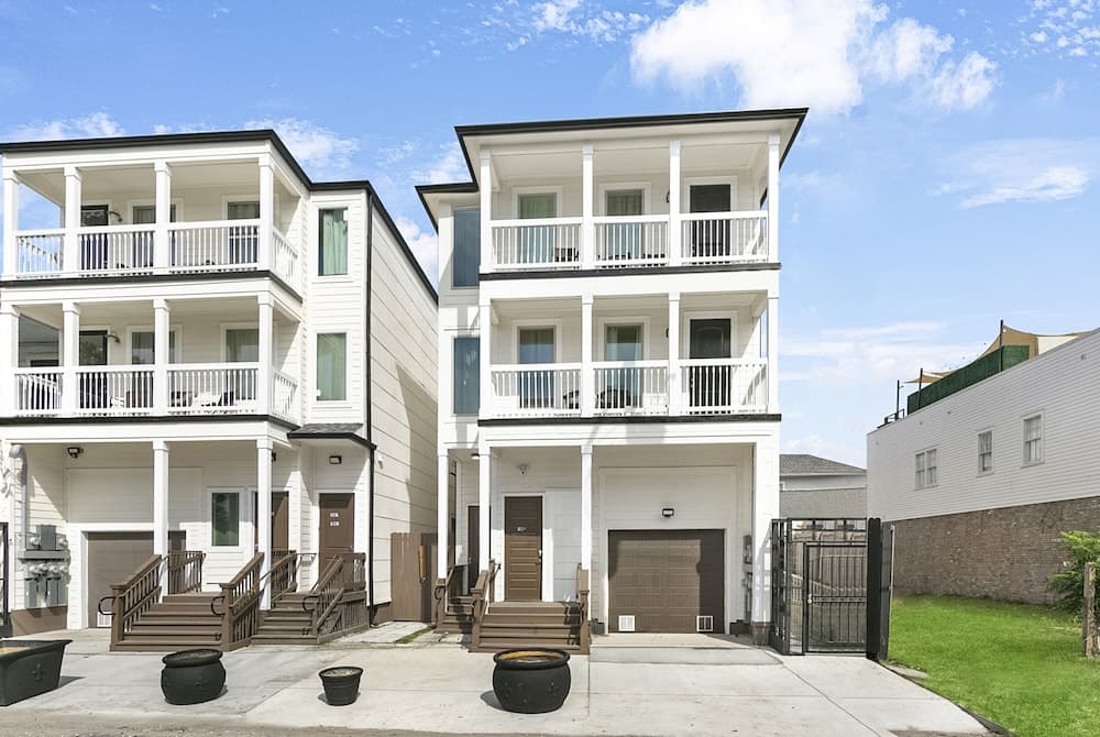 Stunning Condos Near French Quarter