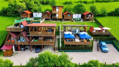 BOSNIAN PYRAMID GLAMPING
