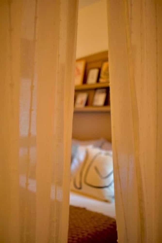 Carmen Art Hotel