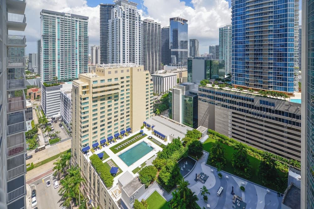 City Views Condo on 31st F at Brickell
