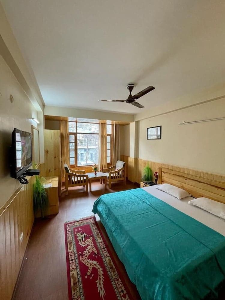 Amar Villa Manali