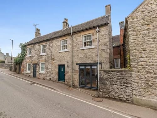 Cottage in the Heart of the Peak District