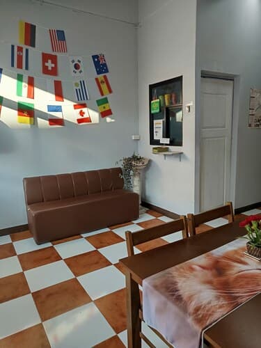 SenDee Hostel