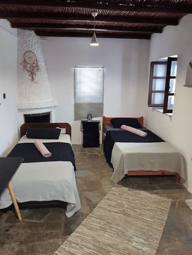 Room-pyrgi Artemis - Place