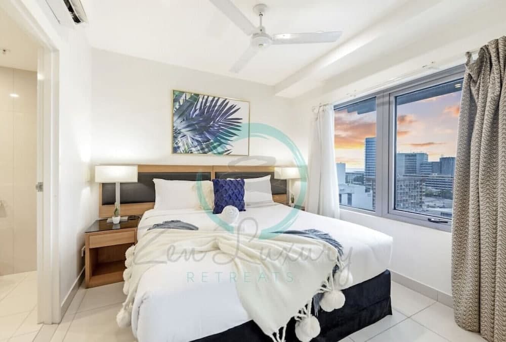 ZEN OCEAN BLISS - 2BR Cozy Apt Sea View