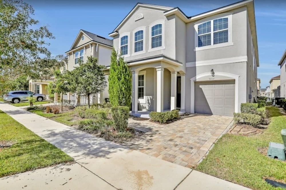 Beautiful Pool Villa With Spa And Game Room 7 Bedroom Home by RedAwning