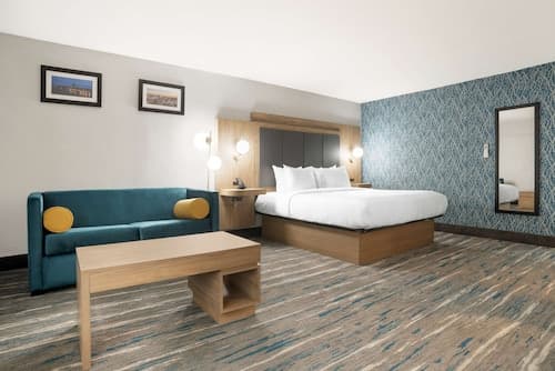 Best Western Plus Mobile Inn & Suites