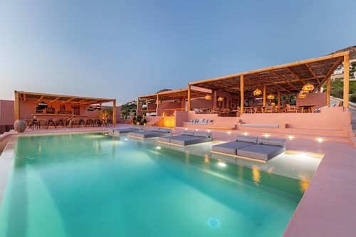 Akre Hotel