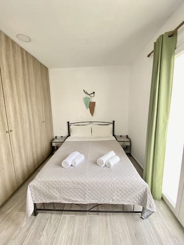 Sea Sound Villa at Perivolos Santorini
