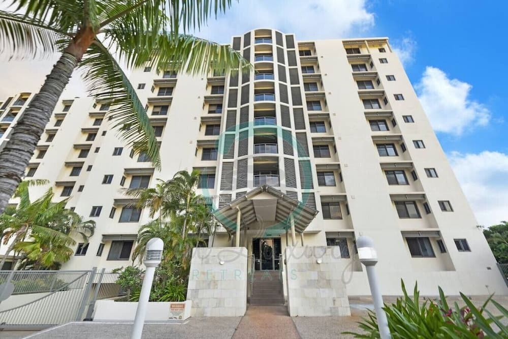 ZEN AT ARKABA - 3BR Luxury Apartment