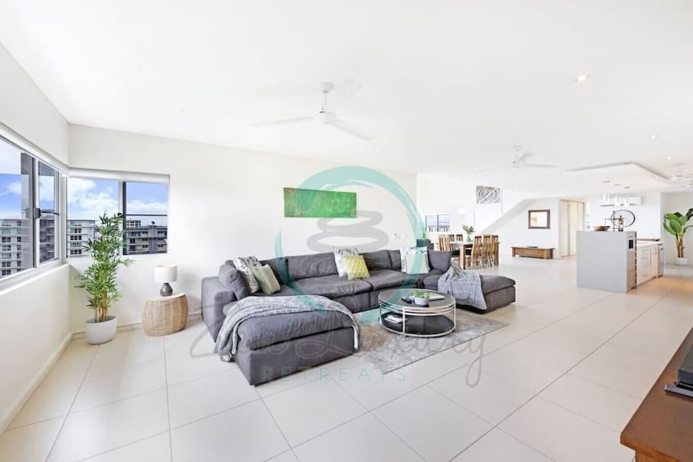 ZEN LUXURY 2-STORY Penthouse Mindal View