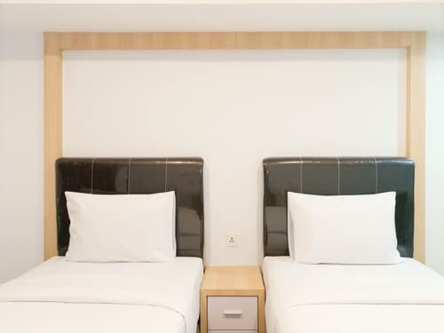 Cozy Studio Room At De Prima Apartment