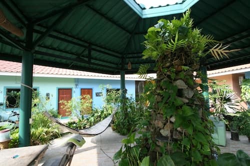 Ooy's Garden Resort