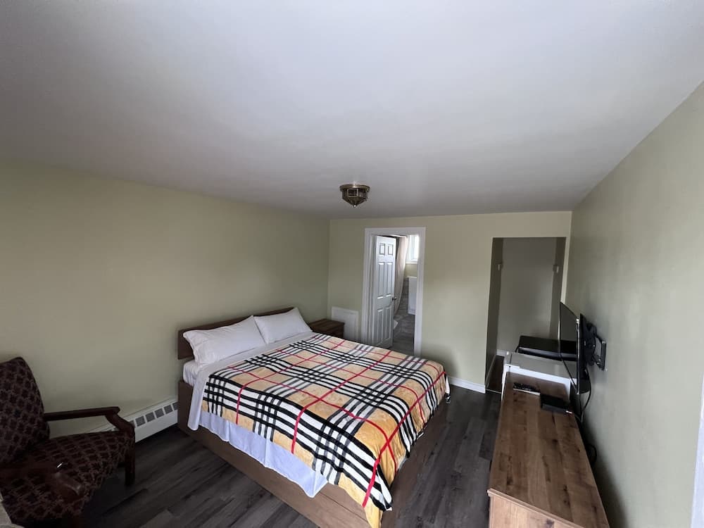 Maple Leaf Motel