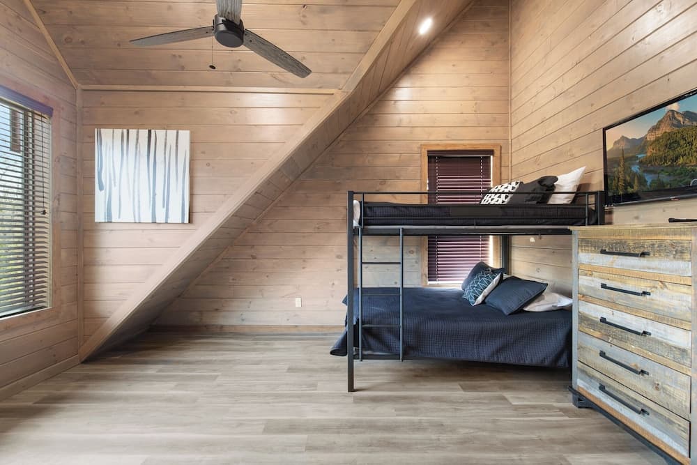 Smoky Poolside Chalet