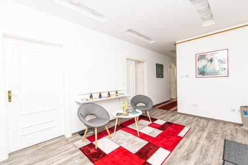 Modern Newly Refurbished Studio Main Street