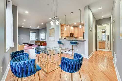 Heart of Dtwn Omaha: Historical Apt w/ Perks
