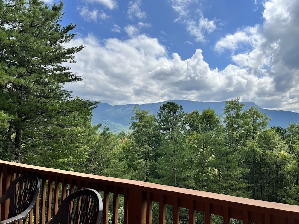 Snow Hill - Secluded W/ Mountain Views 2 Bedroom Cabin by Heavenly Views Resort