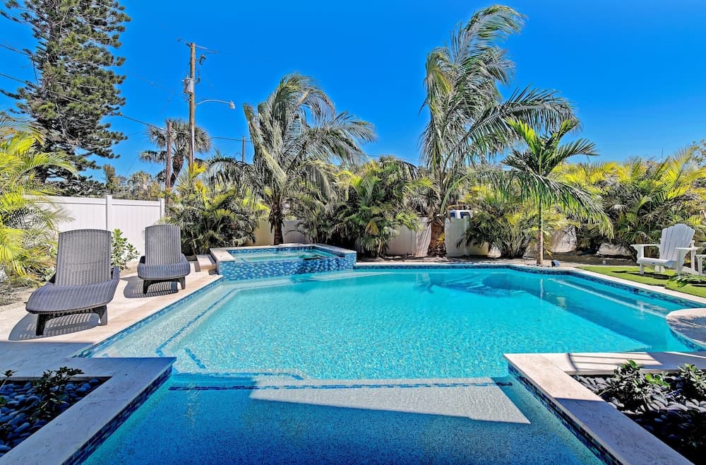Vitamin Sea managed by Beach Retreats
