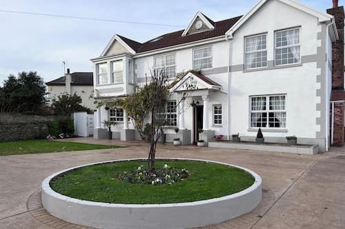 Porthcawl Magnificent 7 Bedroom House
