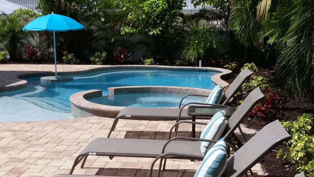 Mermaid's Crossing managed by Beach Retreats