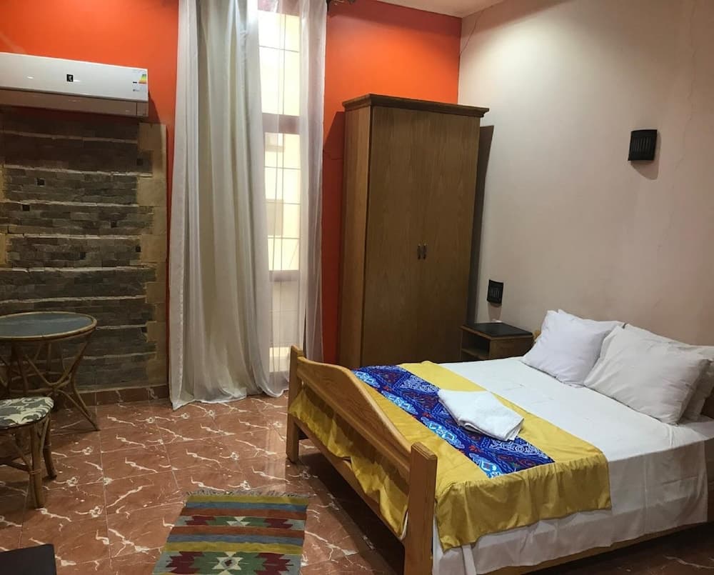 Golden Hotel