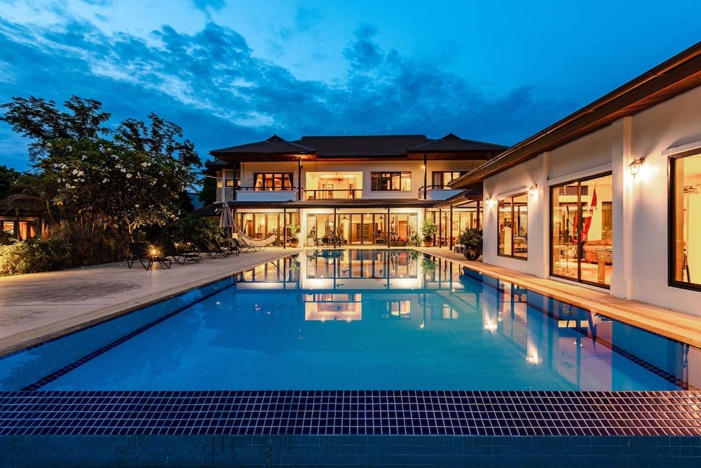 Large 6 Bed Luxury Villa on the Golf Course (PHJ)