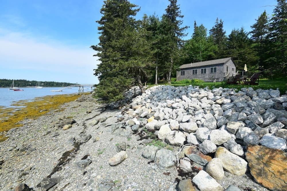 Cottage on Northwest Harbor