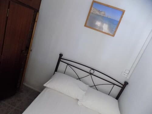VS studios Triple Room with Bathroom