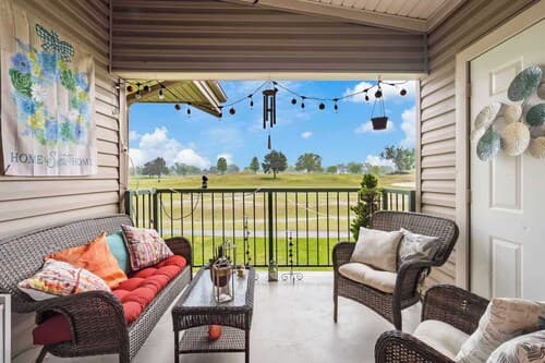 Home on the Golf Range - Holiday Hills Branson - Golf Resort - Outdoor Pools
