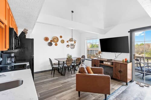 Escape to the Pond View Oasis - Resort Amenities