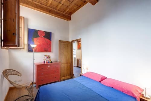 Mezzo 24 in Firenze With 2 Bedrooms and 1 Bathrooms