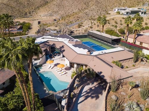 El Reino by Avantstay Spectacular Estate w/ Pool & Tennis Court!