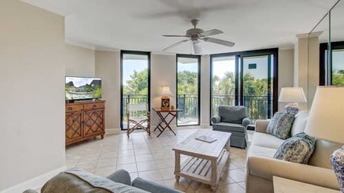 216 C Shipwatch by Avantstay Shared Pool + Ocean Views + Walk to the Beach