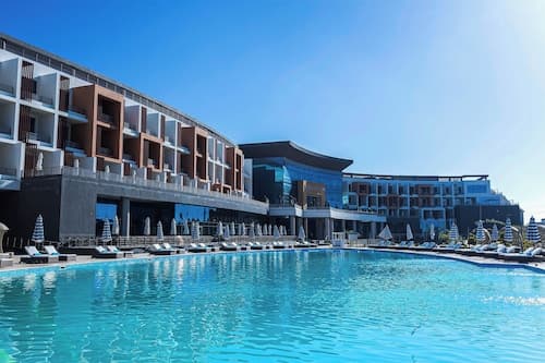 Gewan White Beach Resort-New Alamein