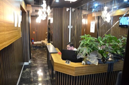 Waves Hotel