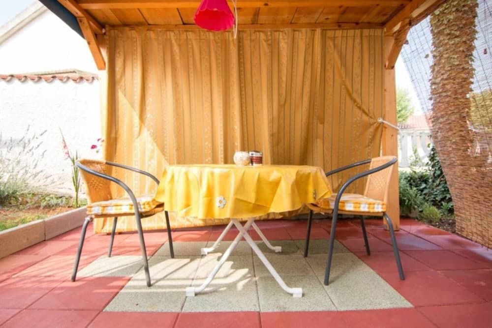 Nada - With Private Pool - SA1