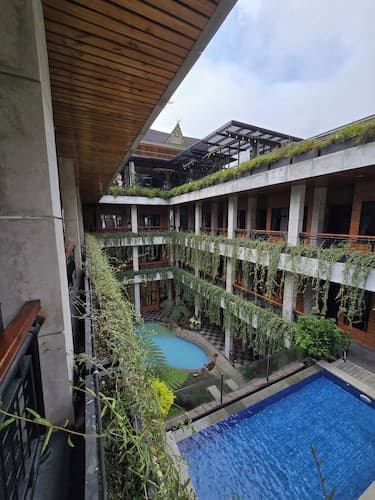 Pariban Hotel