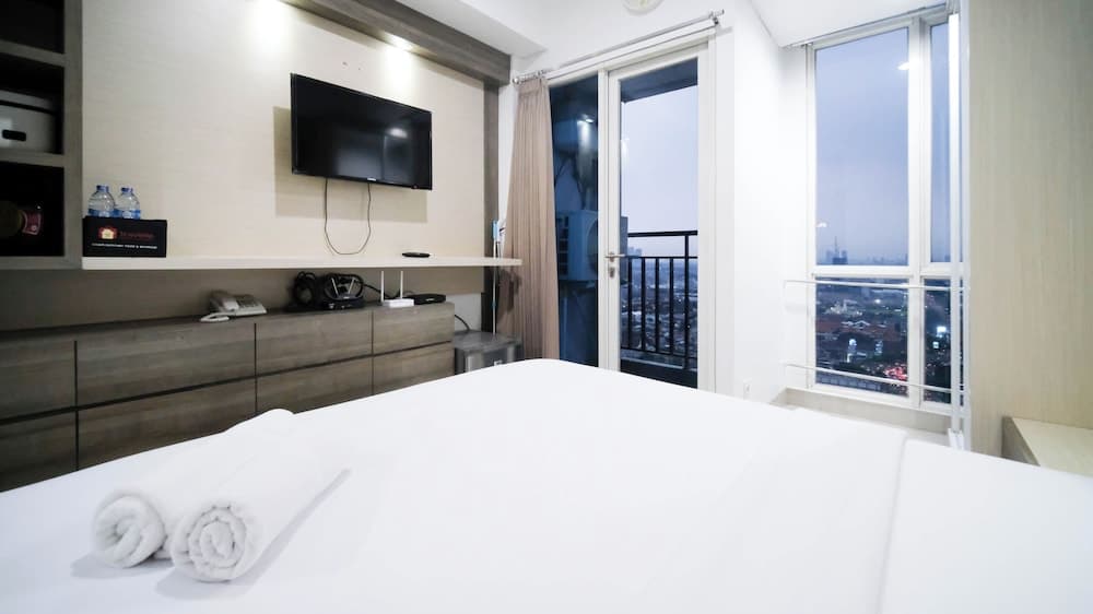 Homey Studio At Tamansari Papilio Apartment