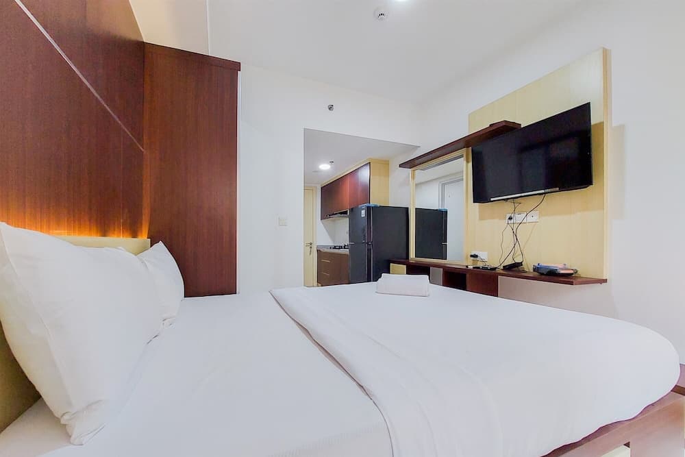 Fancy And Nice Studio Apartment At 19Th Floor M-Town Residence Travelio