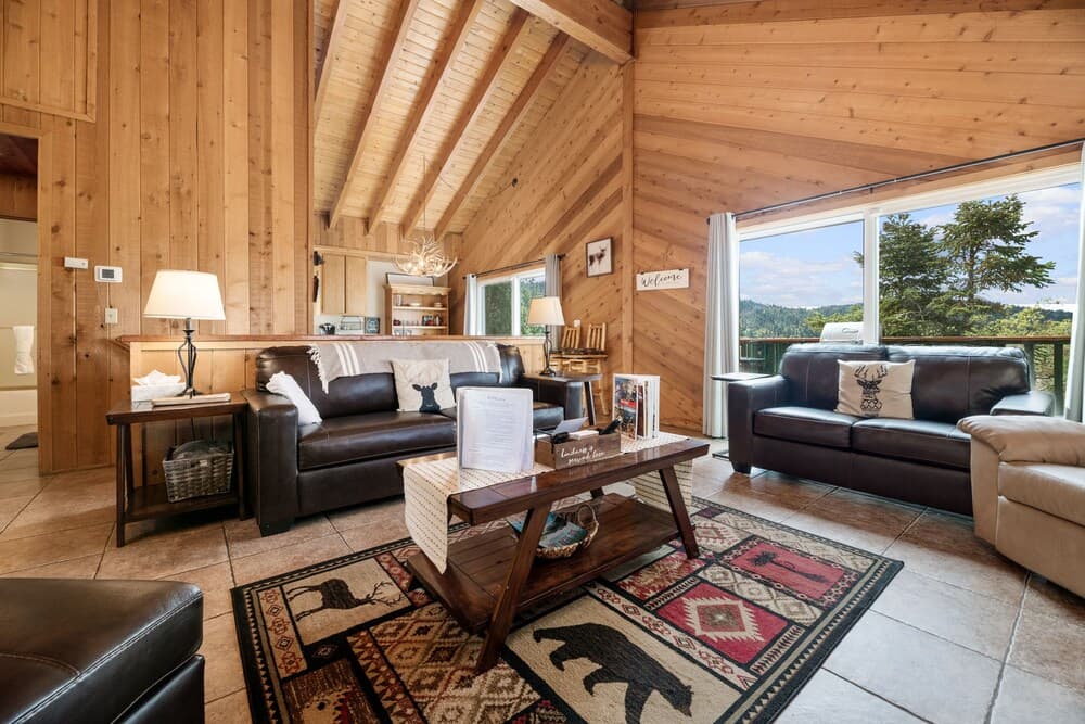 Wolf View Lodge