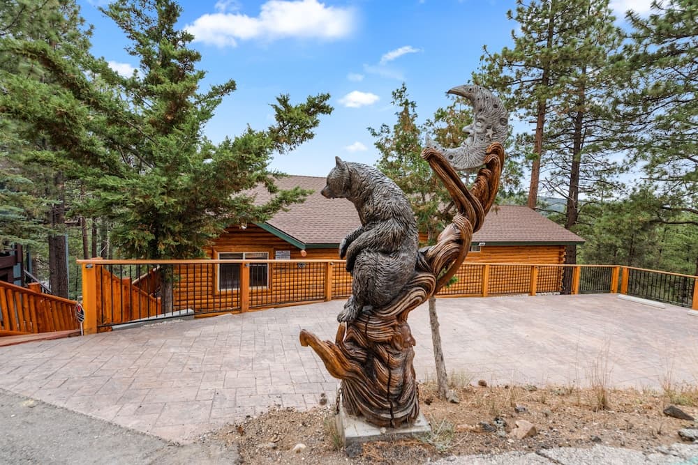 Moon Bear Lodge