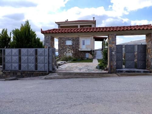 Dimitris Vasos Villa With Sea And Mountain View