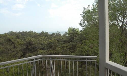 Three-bedroom Apartment With Seaview