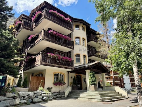 LaPerle Apartments & Spa Access at Alpen Resort